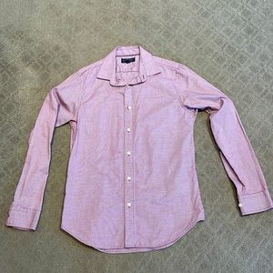 Men’s Banana Republic Non Iron dress shirt in great condition